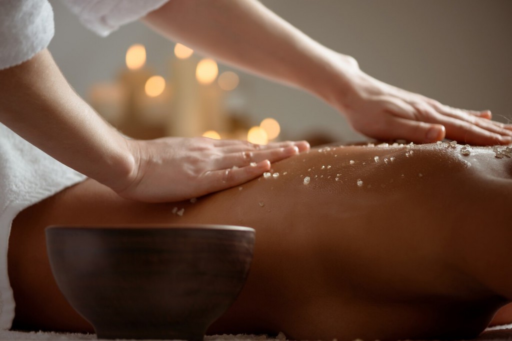 Massage body có tác dụng gì? Những lưu ý khi thực hiện